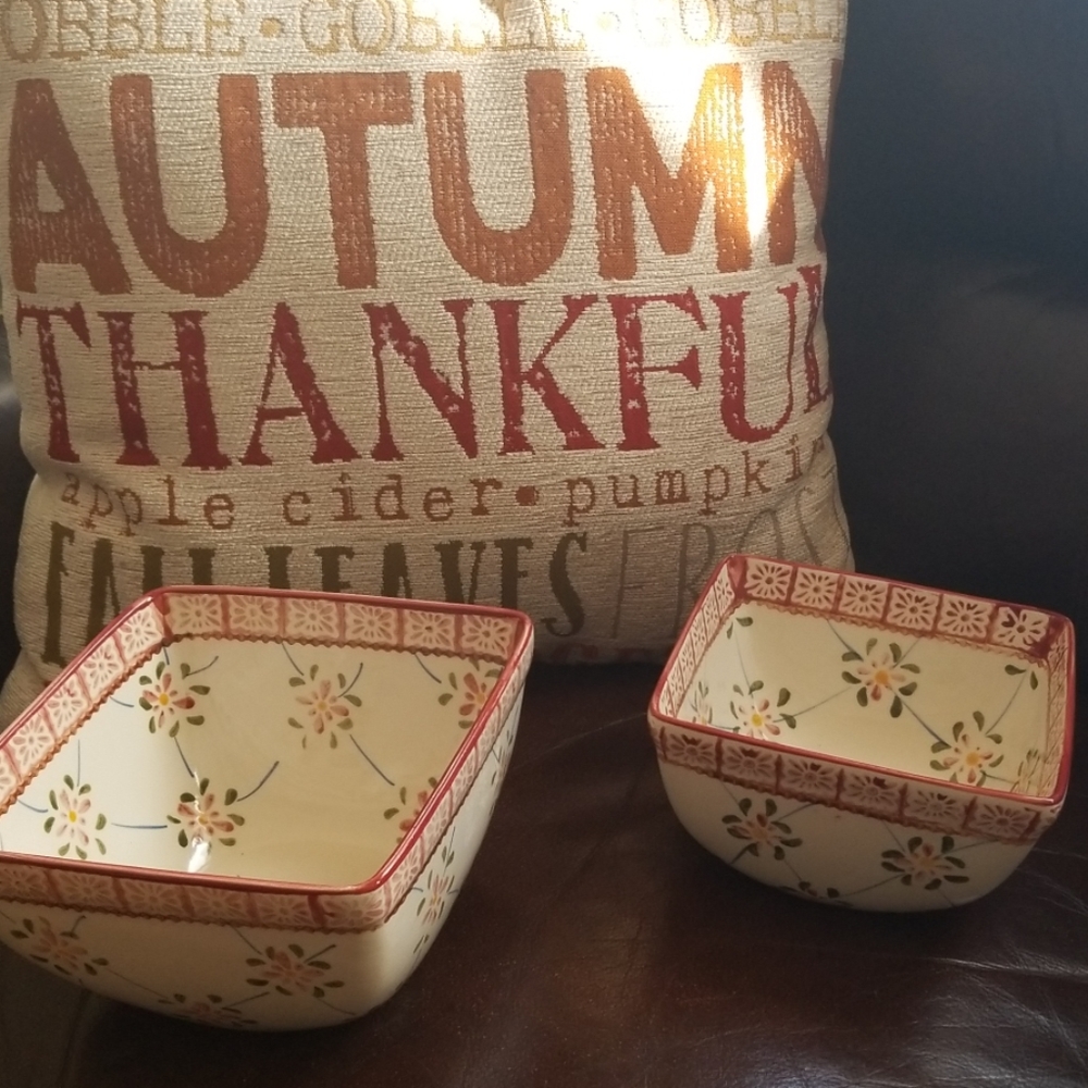 Temptations Floral design bowls